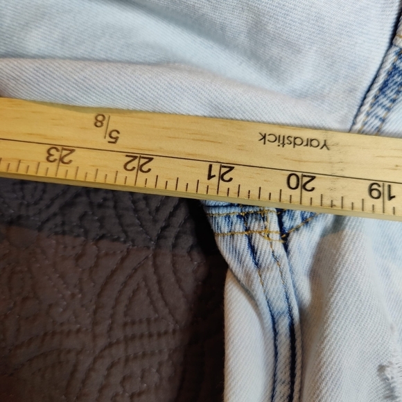 Free People We The Free Destroyed Long & Lean Trucker Jacket Oversized Denim Med - Picture 10 of 11